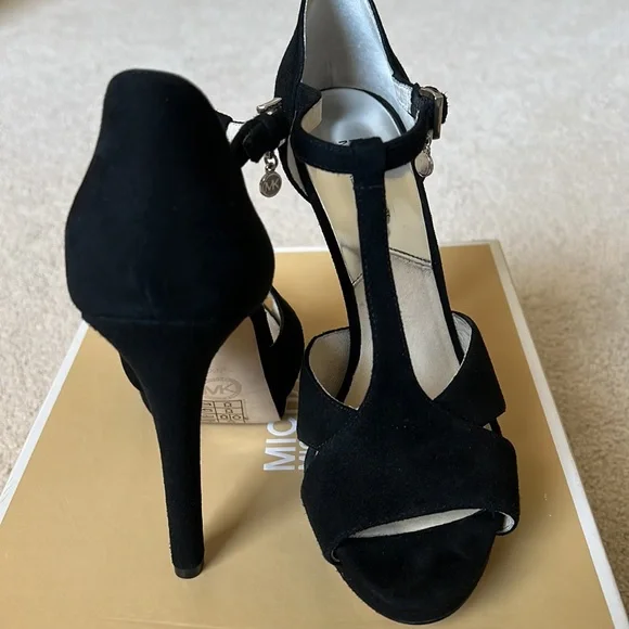 Michael Kors Suede Sandals 7.5 - Picture 7 of 9